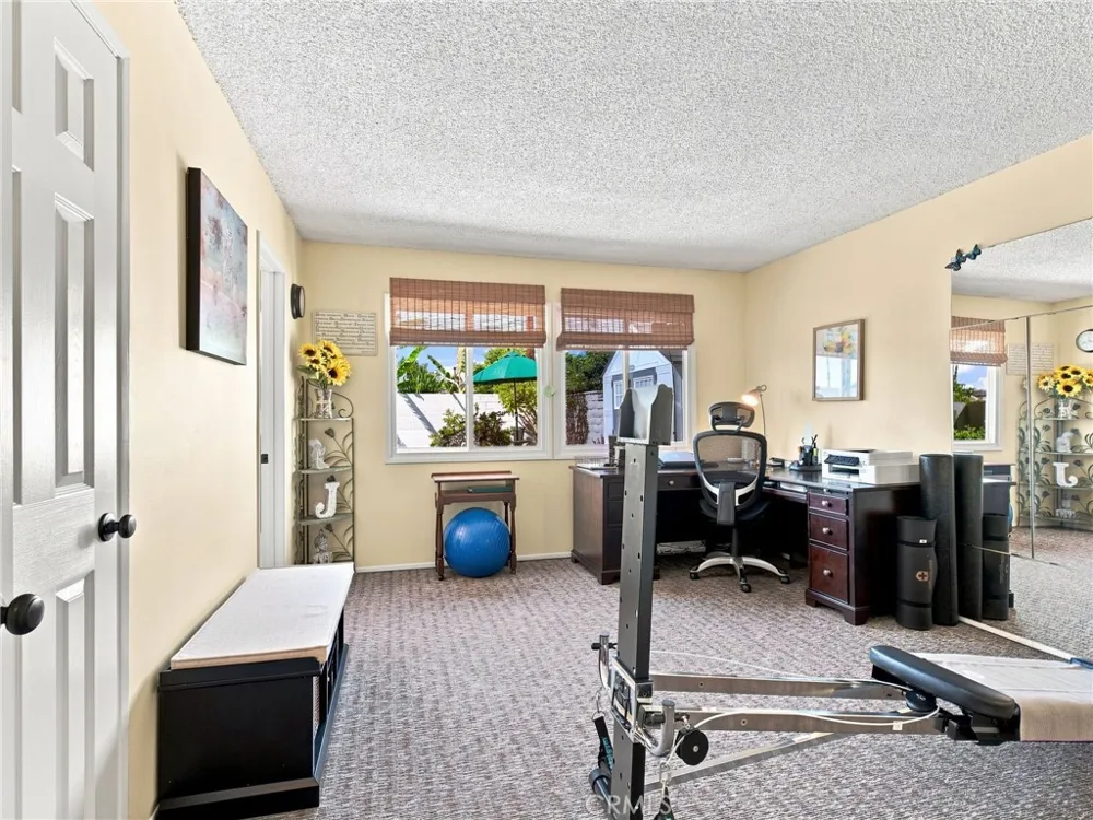 1807 W Broadway Anaheim, CA 92804