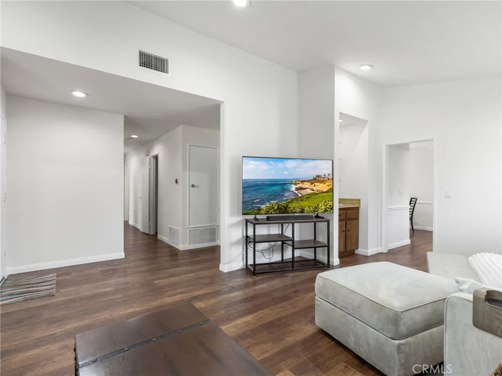 812 Martinique Placentia, CA 92870
