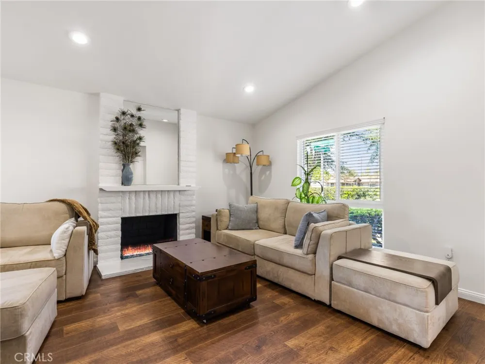 812 Martinique Placentia, CA 92870