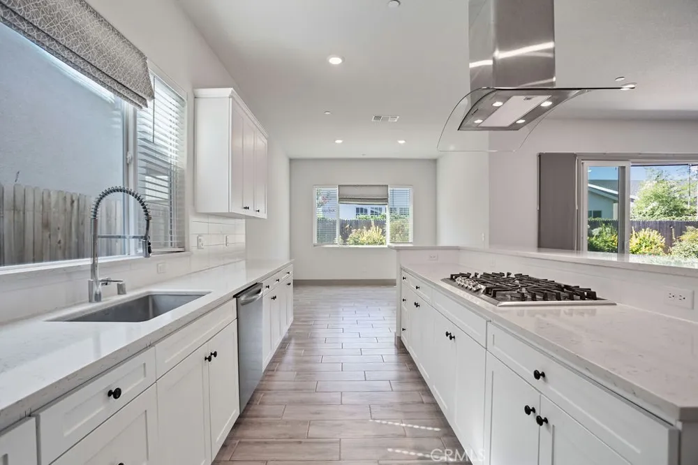 2446 Valverde Merced, CA 95340
