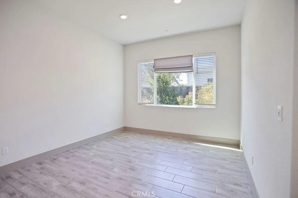 2446 Valverde Merced, CA 95340