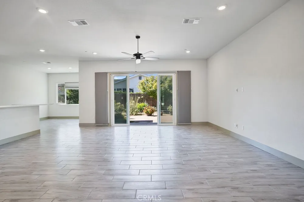 2446 Valverde Merced, CA 95340