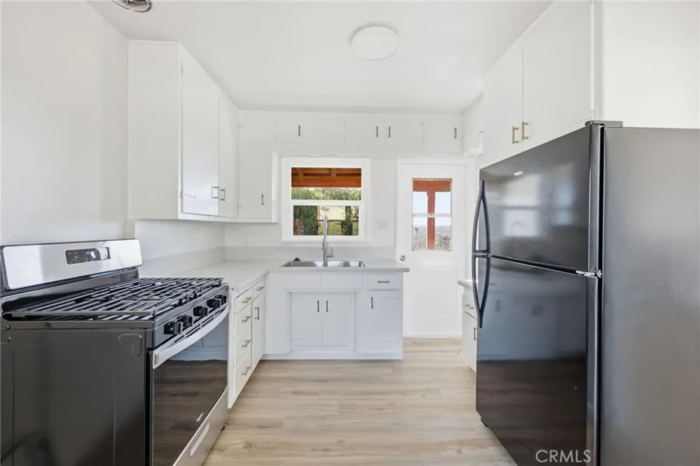 644 Hillside Terrace Vista, CA 92084