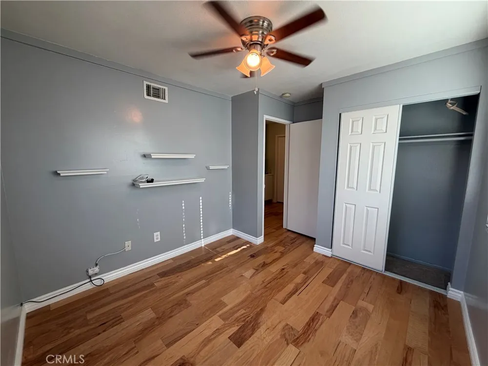 19231 Sherman #1 Reseda, CA 91335