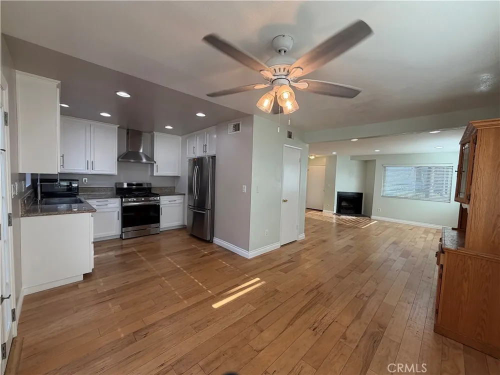 19231 Sherman #1 Reseda, CA 91335