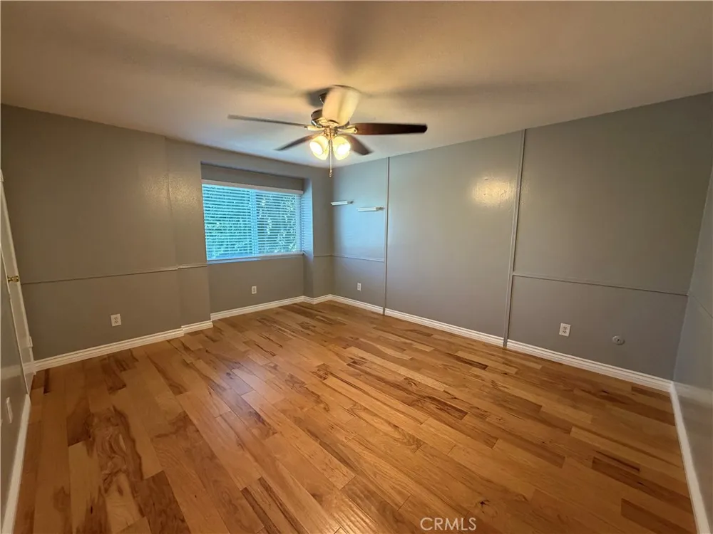 19231 Sherman #1 Reseda, CA 91335