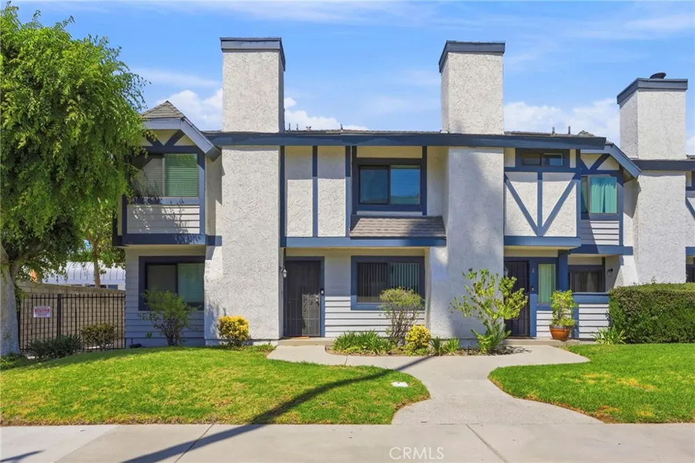 19231 Sherman #1 Reseda, CA 91335