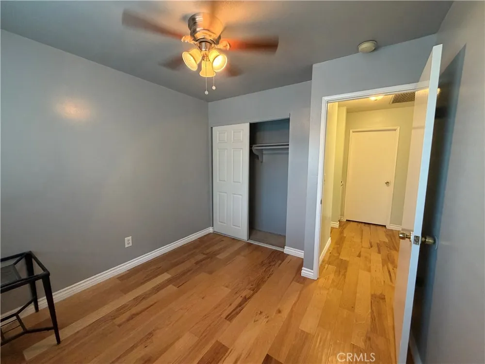 19231 Sherman #1 Reseda, CA 91335