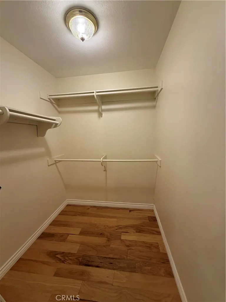 19231 Sherman #1 Reseda, CA 91335