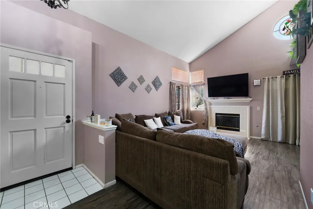 1056 Dahlia Court Hemet, CA 92545