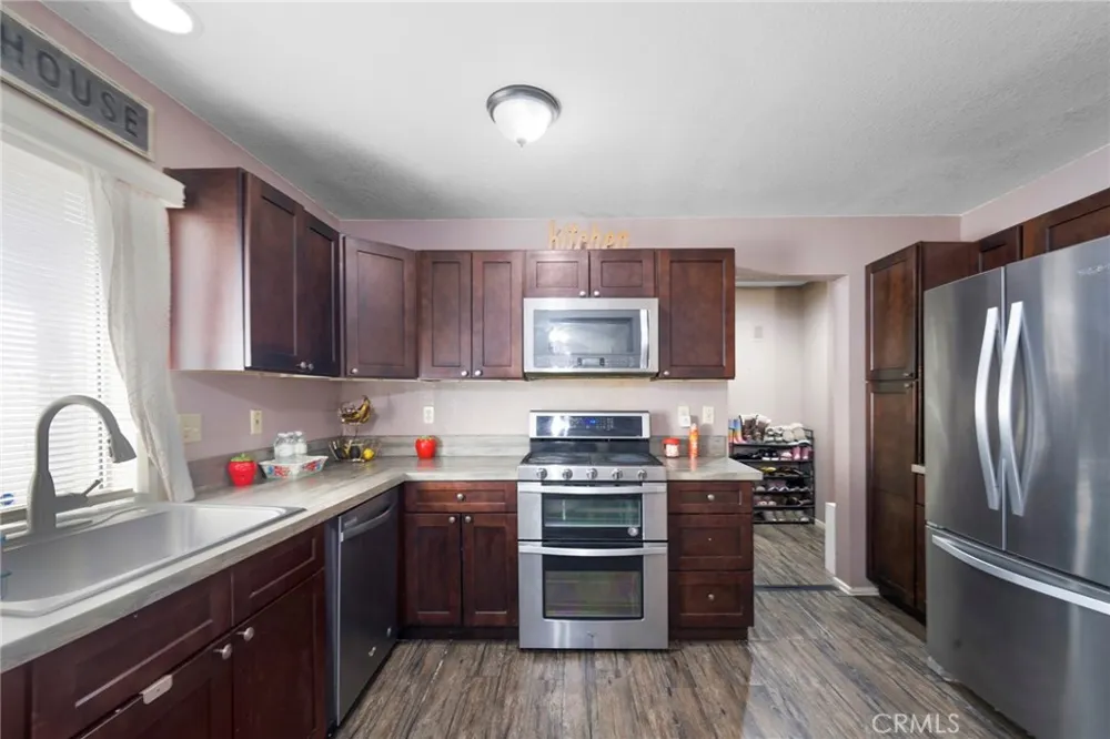 1056 Dahlia Court Hemet, CA 92545
