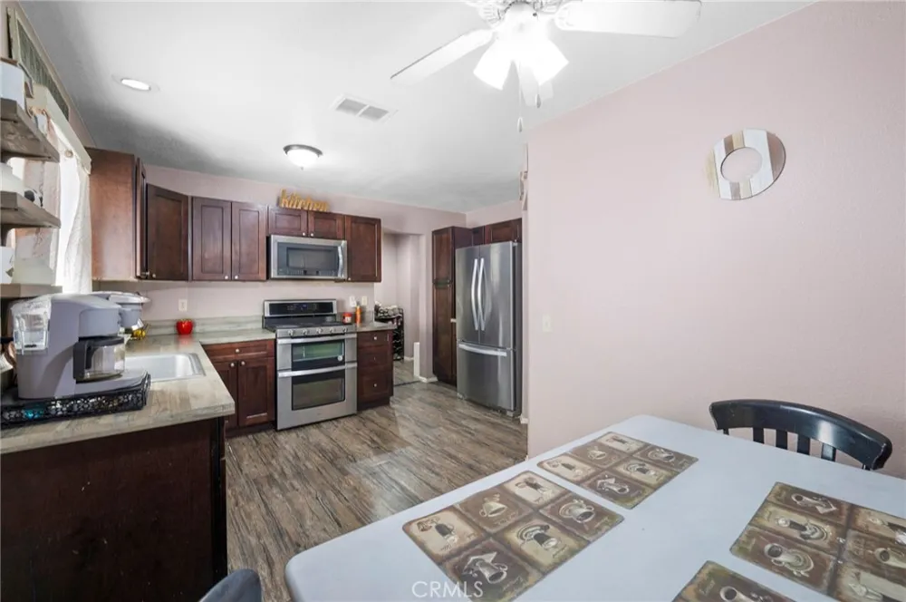 1056 Dahlia Court Hemet, CA 92545