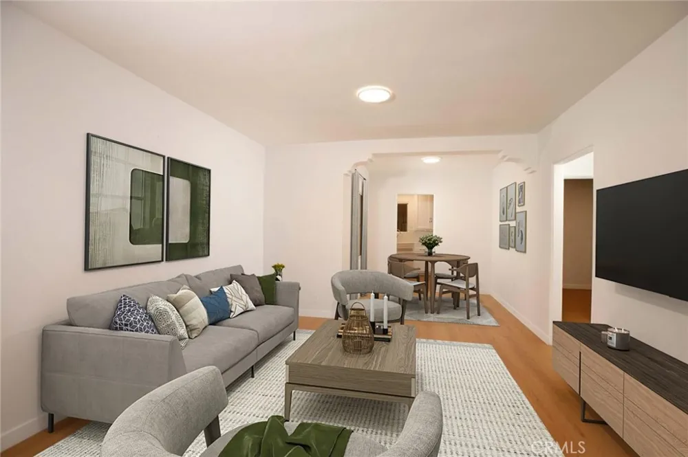 2104 Pass Burbank, CA 91505