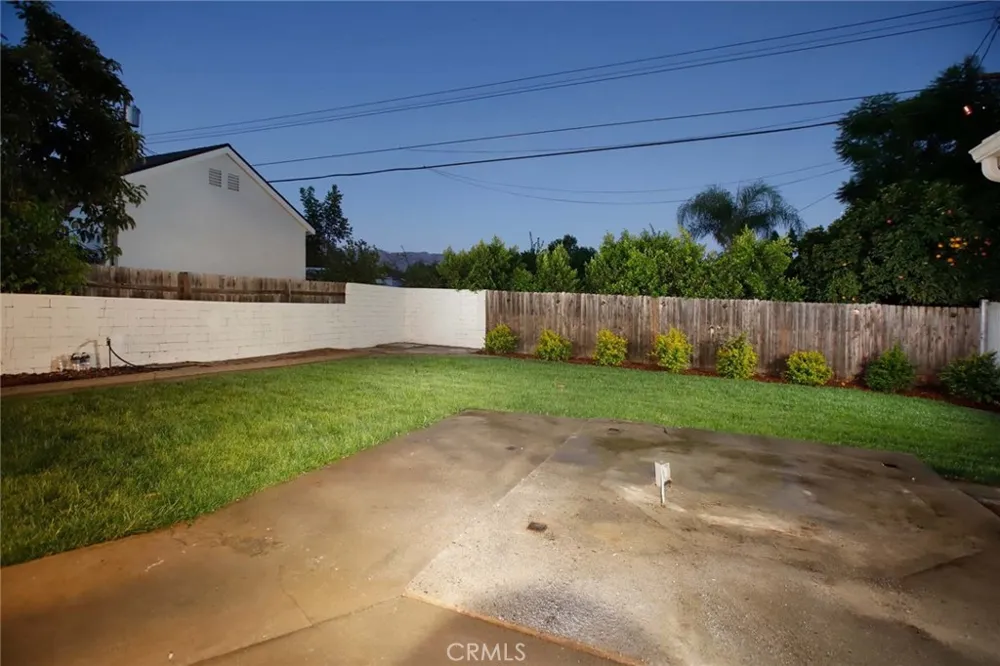 2104 Pass Burbank, CA 91505