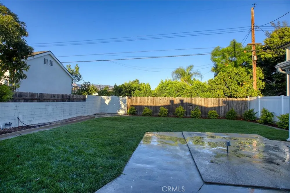 2104 Pass Burbank, CA 91505