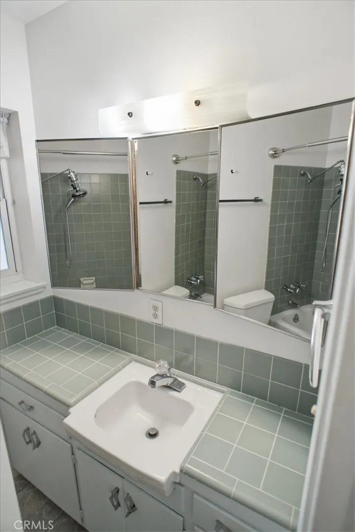 38905 2nd Street E Palmdale, CA 93550