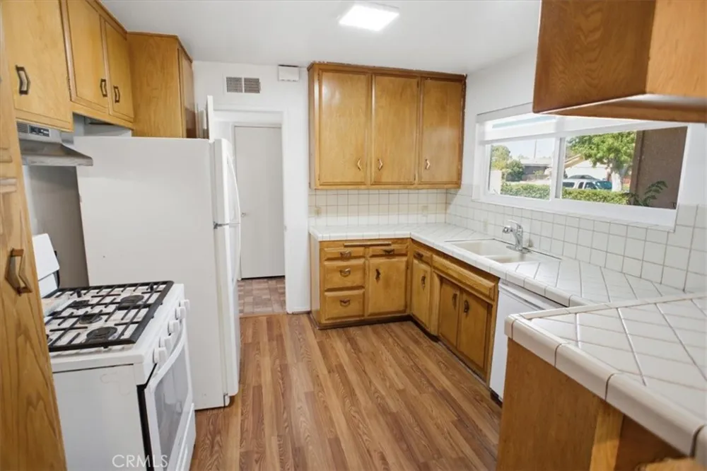 38905 2nd Street E Palmdale, CA 93550