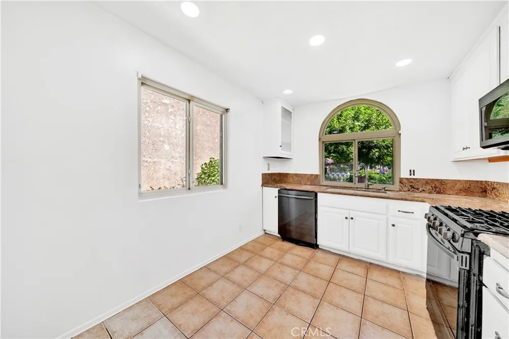 3576 Atchison Circle Riverside, CA 92503