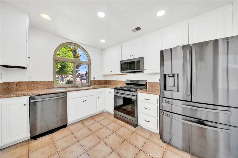 3576 Atchison Circle Riverside, CA 92503