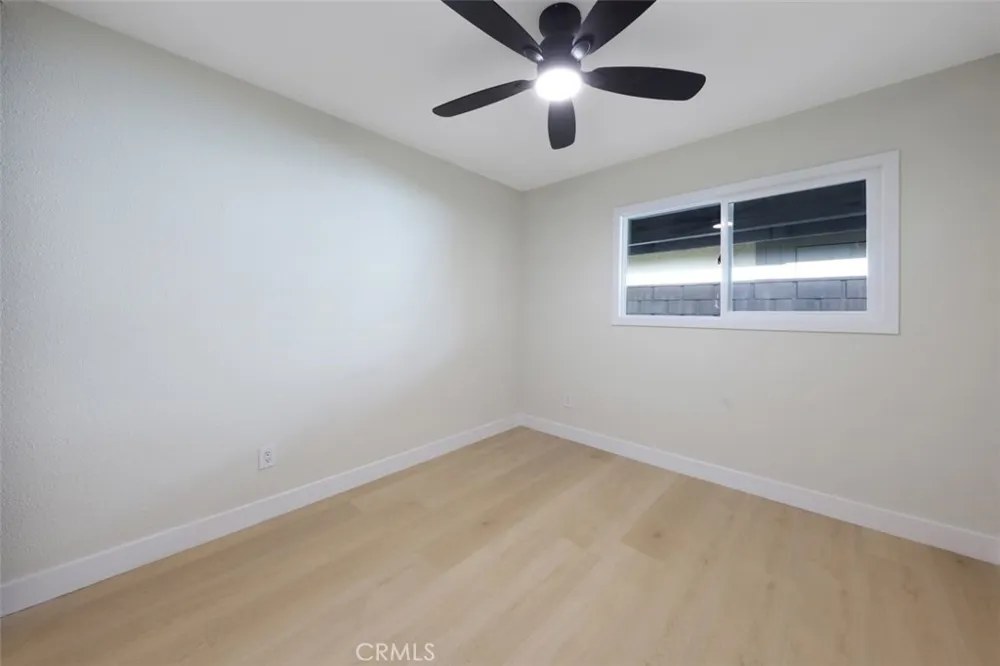 17041 Fairfax Fontana, CA 92336