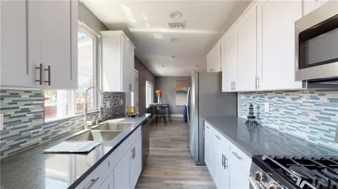 1939 W 36th Place