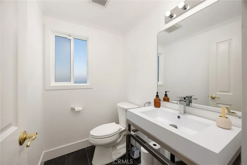 3929 El Moreno La Crescenta, CA 91214