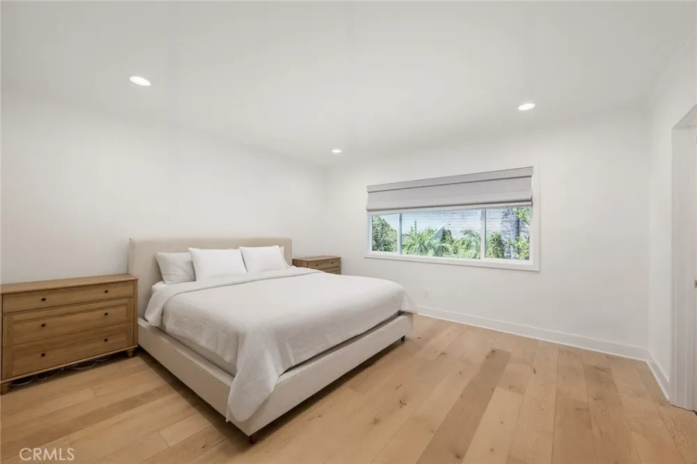 3929 El Moreno La Crescenta, CA 91214