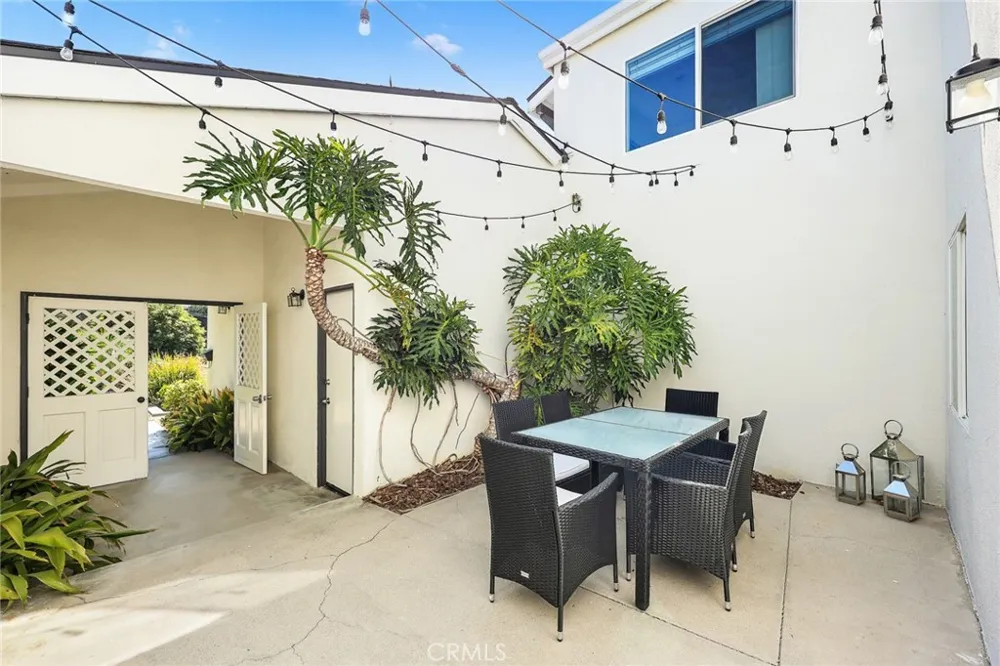 3929 El Moreno La Crescenta, CA 91214