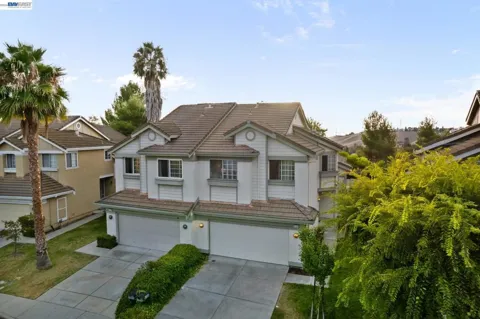 44729 Lynx Dr