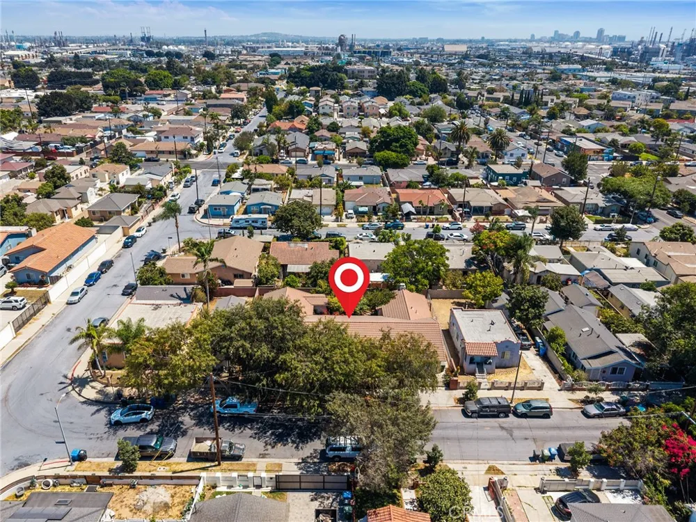 1122 Dominguez Wilmington, CA 90744
