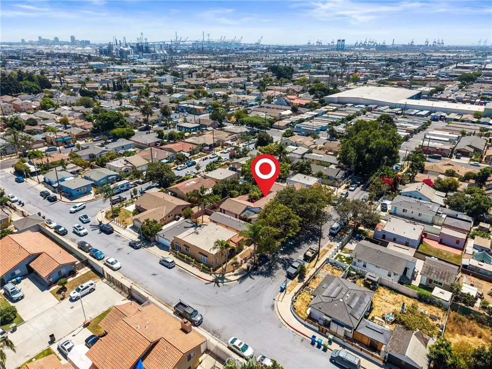 1122 Dominguez Wilmington, CA 90744