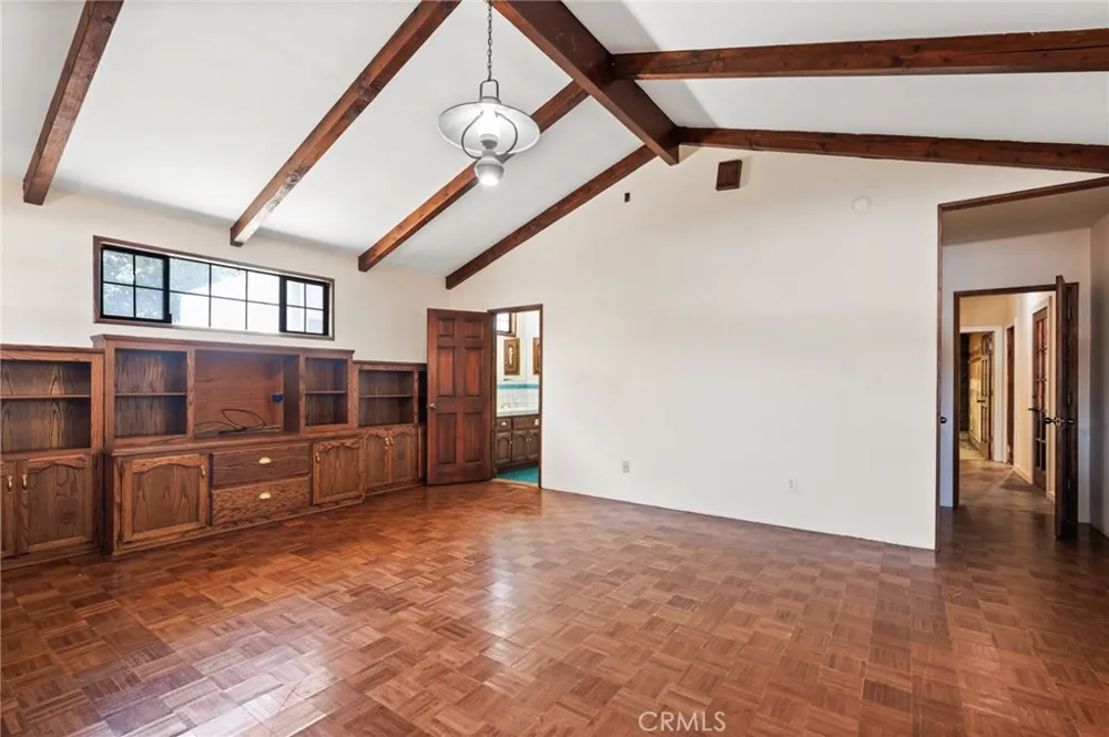 1122 Dominguez Wilmington, CA 90744