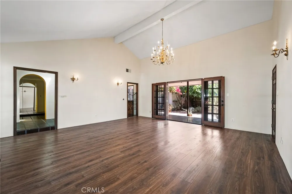 1122 Dominguez Wilmington, CA 90744