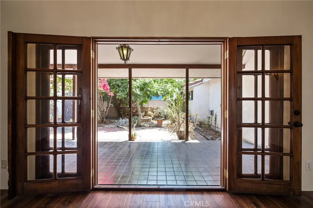 1122 Dominguez Wilmington, CA 90744