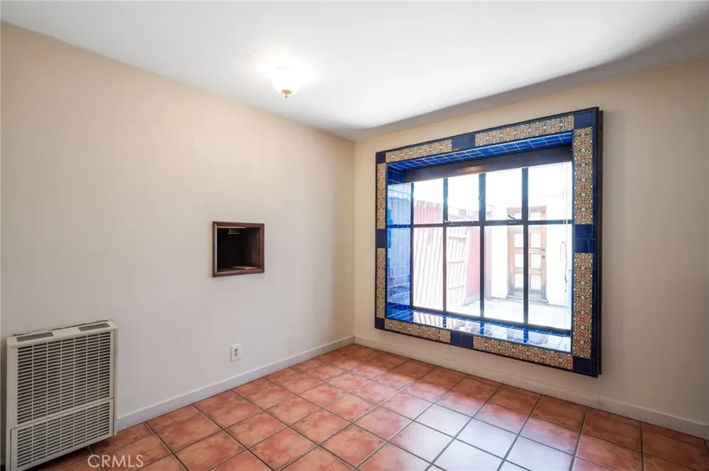 1122 Dominguez Wilmington, CA 90744