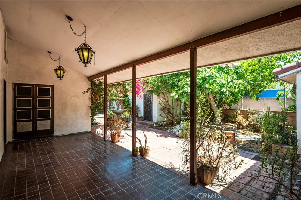 1122 Dominguez Wilmington, CA 90744