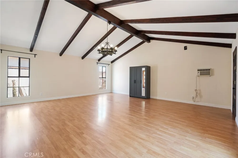 1122 Dominguez Wilmington, CA 90744