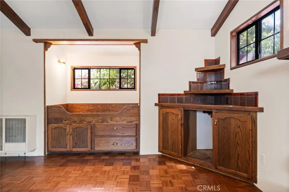 1122 Dominguez Wilmington, CA 90744