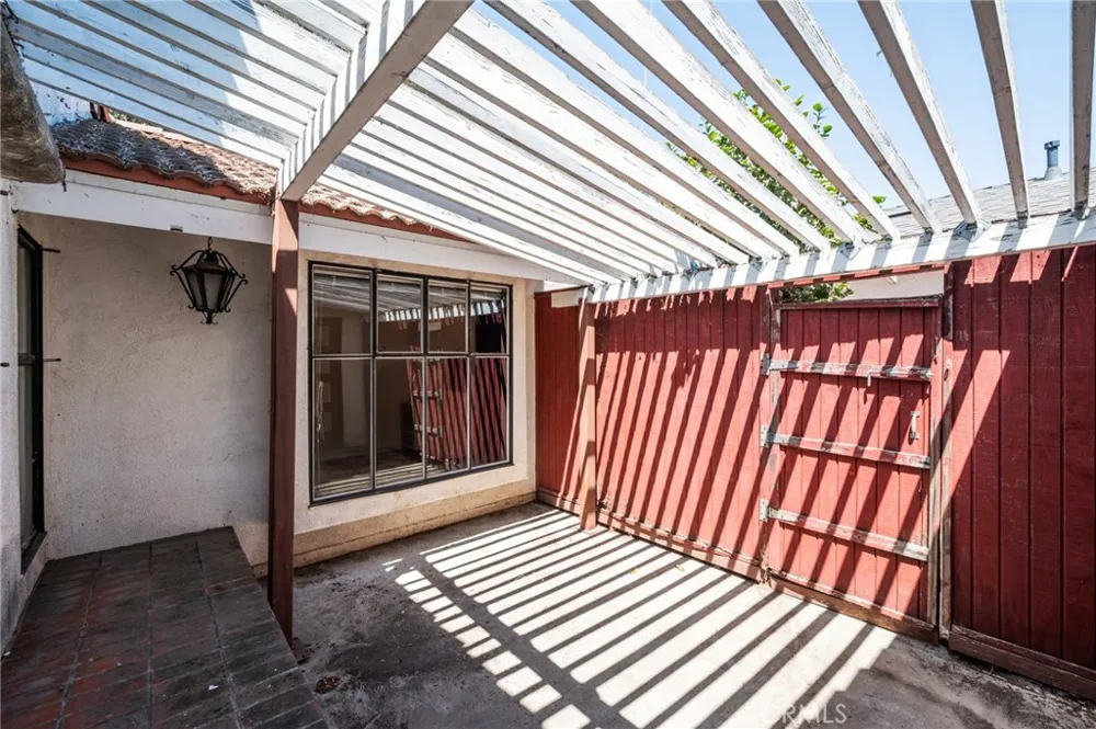 1122 Dominguez Wilmington, CA 90744