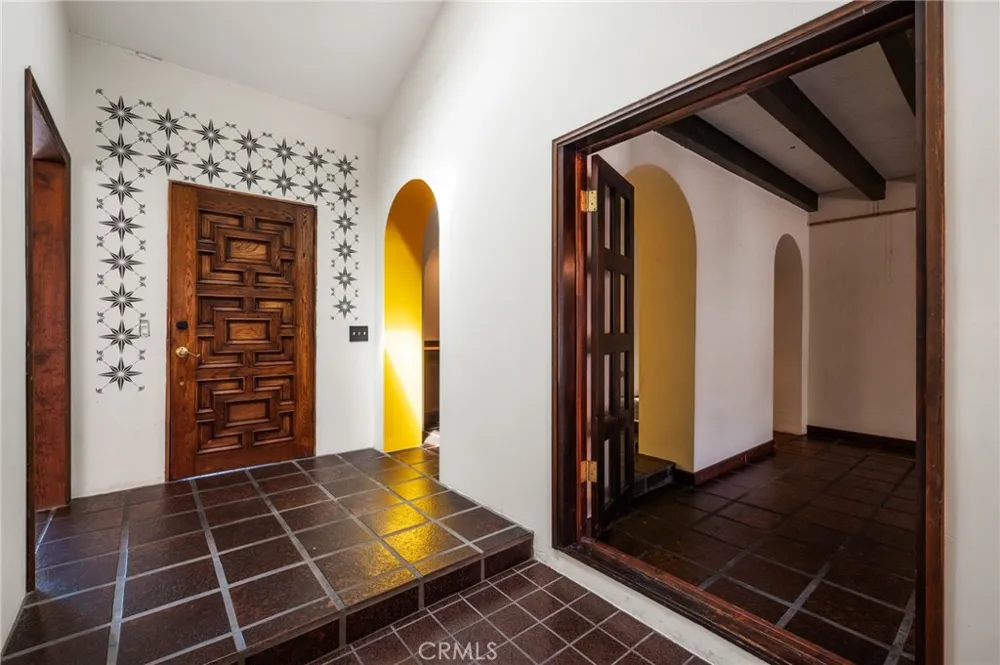 1122 Dominguez Wilmington, CA 90744
