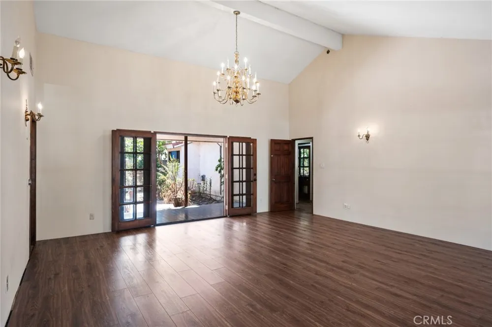 1122 Dominguez Wilmington, CA 90744