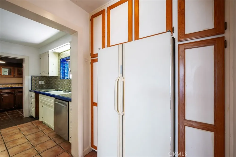 1122 Dominguez Wilmington, CA 90744