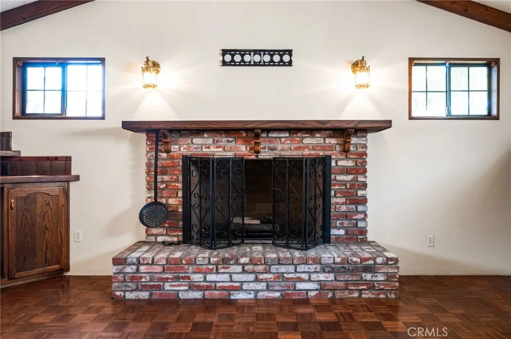 1122 Dominguez Wilmington, CA 90744