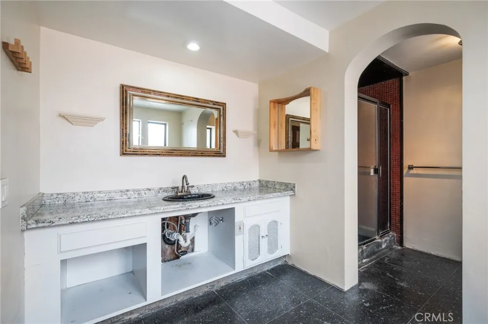 1122 Dominguez Wilmington, CA 90744