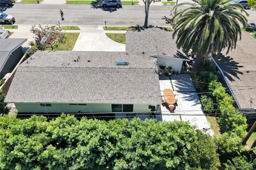 268 E Bay Street Costa Mesa, CA 92627