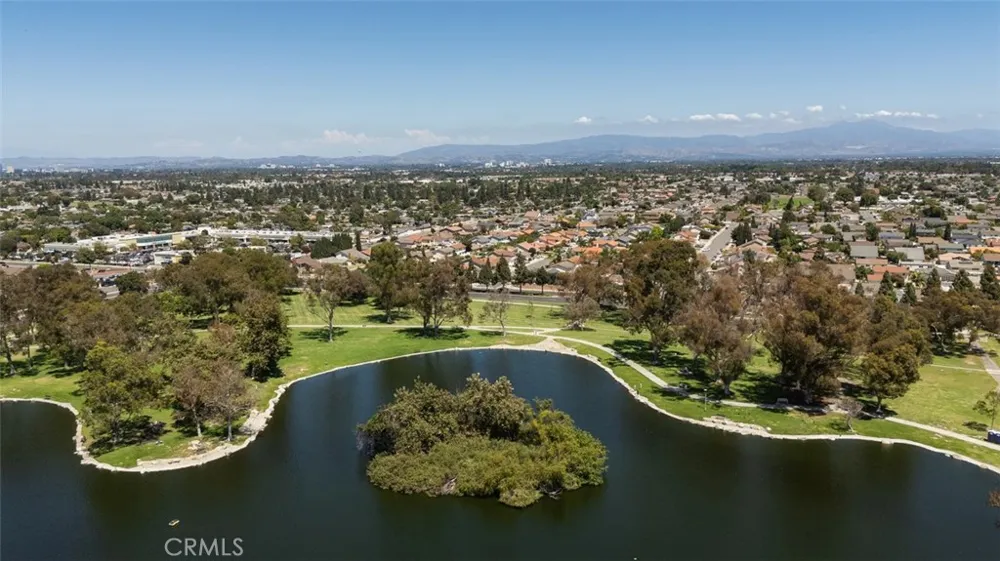 11157 Flower Ave Fountain Valley, CA 92708