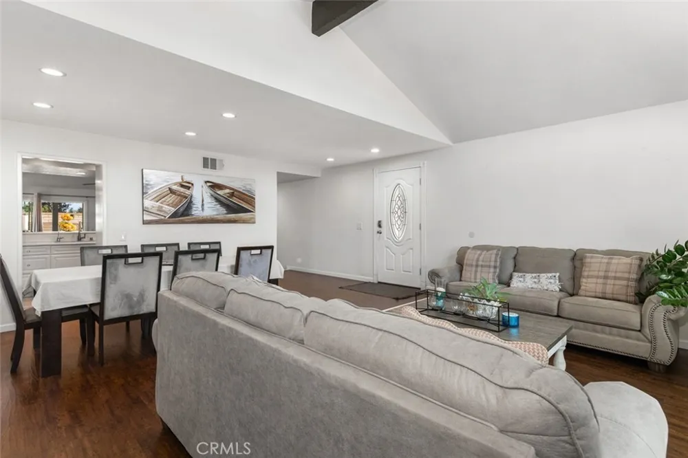 11157 Flower Ave Fountain Valley, CA 92708