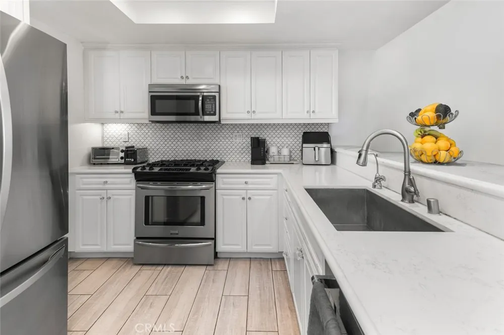11157 Flower Ave Fountain Valley, CA 92708