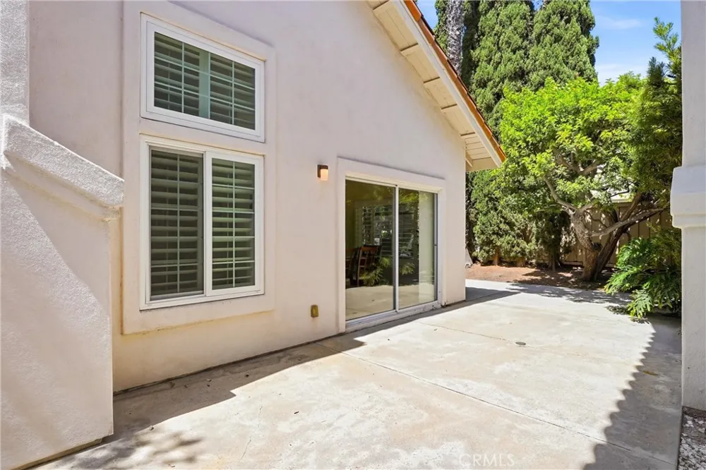 2051 Pueblo Tustin, CA 92782