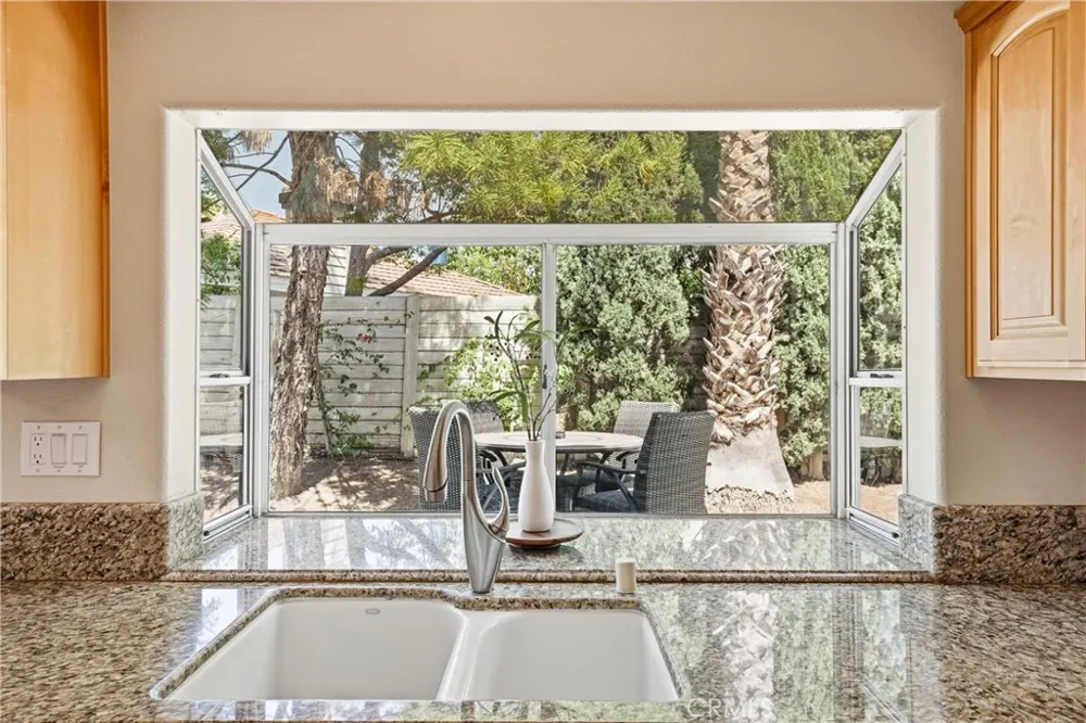 2051 Pueblo Tustin, CA 92782
